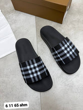 Load image into Gallery viewer, Slipper