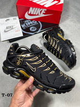 Load image into Gallery viewer, Shoes
