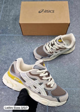 Load image into Gallery viewer, Shoes