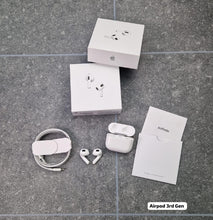 Load image into Gallery viewer, Earphone