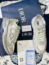 Load image into Gallery viewer, Shoes