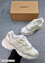 Load image into Gallery viewer, Shoes