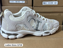 Load image into Gallery viewer, Shoes