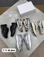 Load image into Gallery viewer, Shoes