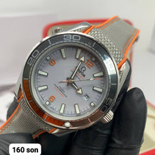 Load image into Gallery viewer, Watch