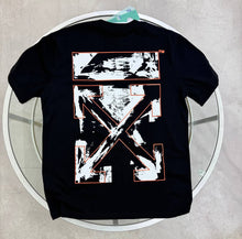 Load image into Gallery viewer, T-shirt