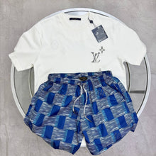 Load image into Gallery viewer, Tshirt