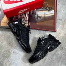 Load image into Gallery viewer, Shoes