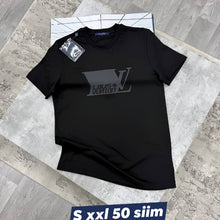 Load image into Gallery viewer, Tshirt