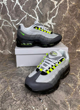 Load image into Gallery viewer, Shoes men