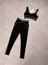 Load image into Gallery viewer, Tracksuit women