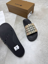 Load image into Gallery viewer, Slipper