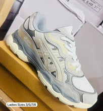 Load image into Gallery viewer, Shoes