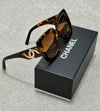 Load image into Gallery viewer, Sunglass