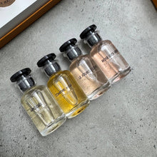 Load image into Gallery viewer, Perfume