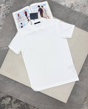 Load image into Gallery viewer, Tshirt