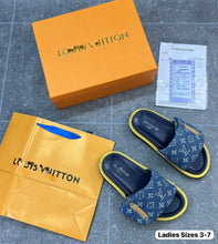 Load image into Gallery viewer, Slipper