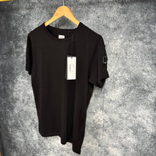 Load image into Gallery viewer, Tshirt
