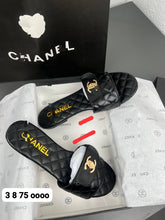 Load image into Gallery viewer, Slipper