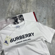 Load image into Gallery viewer, T-shirt