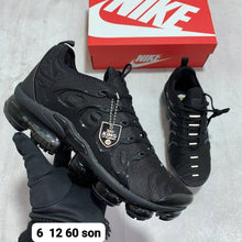 Load image into Gallery viewer, Shoes