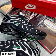 Load image into Gallery viewer, Shoes