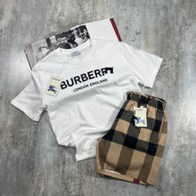 Load image into Gallery viewer, T-shirt