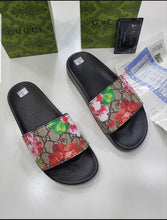 Load image into Gallery viewer, Slipper
