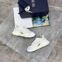 Load image into Gallery viewer, Shoes