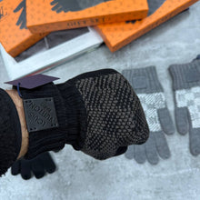Load image into Gallery viewer, Gloves