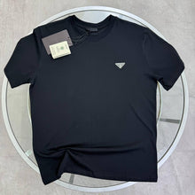 Load image into Gallery viewer, T-shirt