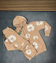 Load image into Gallery viewer, Tracksuit