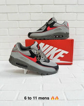 Load image into Gallery viewer, Shoes