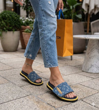 Load image into Gallery viewer, Slipper