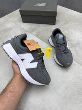 Load image into Gallery viewer, Shoes
