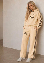 Load image into Gallery viewer, Tracksuit