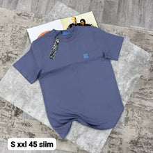 Load image into Gallery viewer, T-shirt