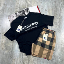 Load image into Gallery viewer, T-shirt