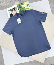 Load image into Gallery viewer, T-shirt