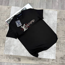 Load image into Gallery viewer, T-shirt