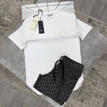 Load image into Gallery viewer, T-shirt