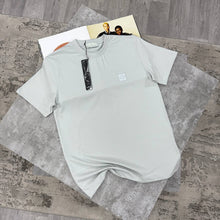 Load image into Gallery viewer, T-shirt