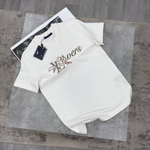 Load image into Gallery viewer, T-shirt
