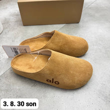 Load image into Gallery viewer, Slipper
