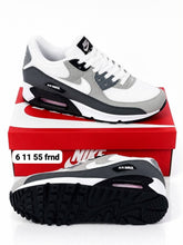 Load image into Gallery viewer, Shoes