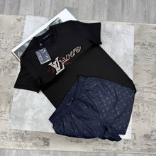 Load image into Gallery viewer, T-shirt