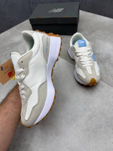 Load image into Gallery viewer, Shoes