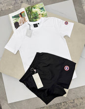 Load image into Gallery viewer, T-shirt