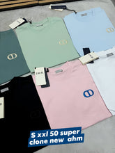 Load image into Gallery viewer, T-shirt