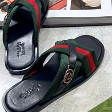 Load image into Gallery viewer, Slipper